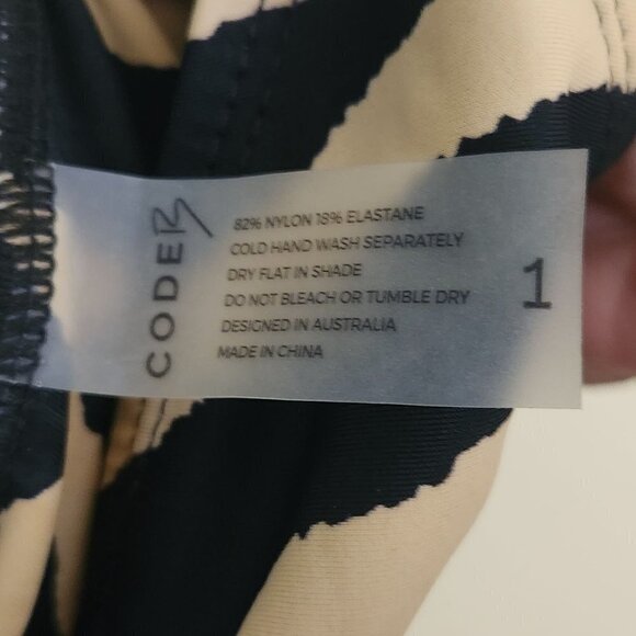 CodeB Lanzarote One Piece Zebra Bathing Suit Size 6 - Picture 9 of 12